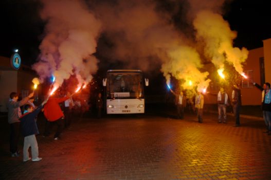 Belediyespor'a Coşkulu Uğurlama