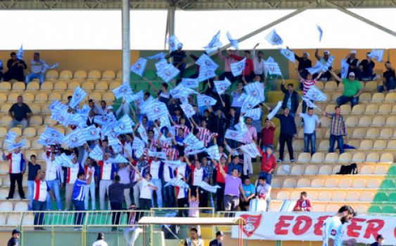 Edeler Grubu ve Büyükşehirden Tribün Şovu