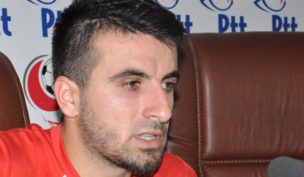 Erhan Çelenk sakatlandı...