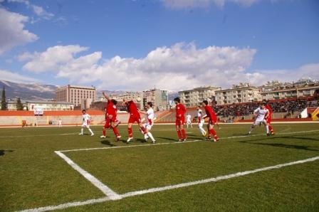 Edeler Orhangazi'yi elinden kaçırdı: 2-2