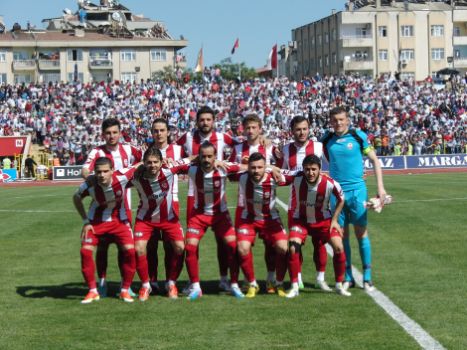 K.Maraşspor Göz Kamaştırıyor..