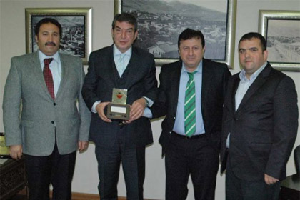 K.Maraşspor'dan Balduk'a plaket