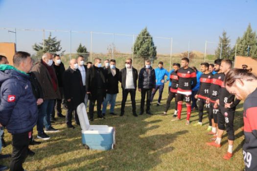 VALİ KAHRAMANMARAŞSPOR'U ZİYARET ETTİ