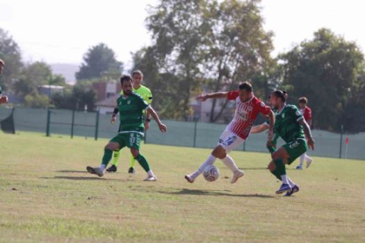 İstiklalspor Haftayı puansız kapattı 2-1